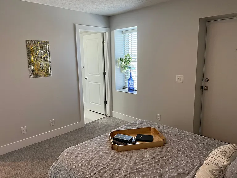 628 Park Ave — Photo 98