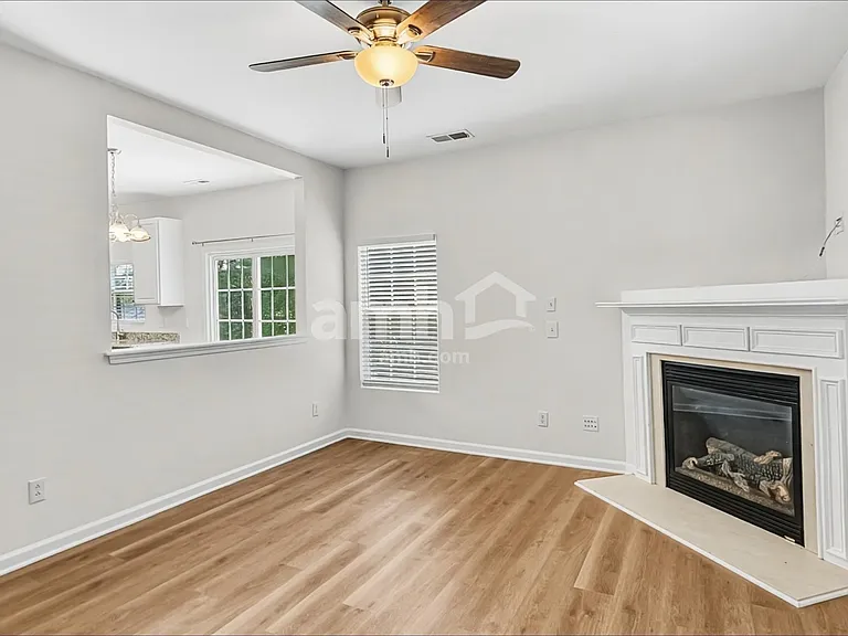 4108 Hampstead Village Dr — Photo 6