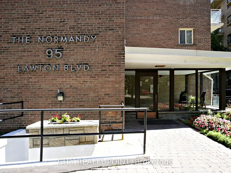 95 Lawton Blvd #405 — Photo 9