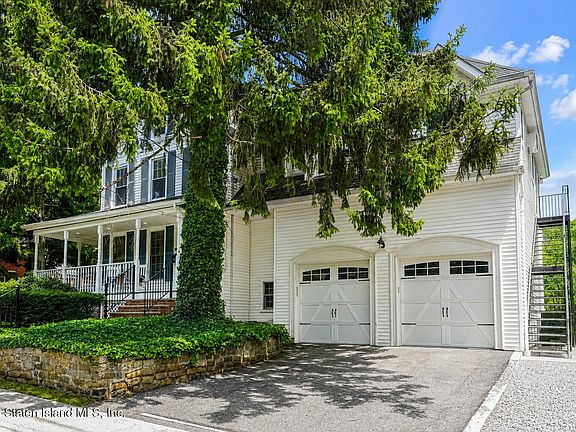4th image of 81 Woodvale Ave