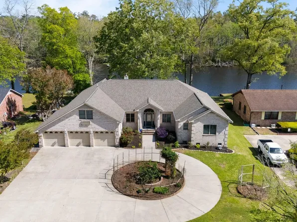 220 Shoreline Drive, New Bern, NC 28562