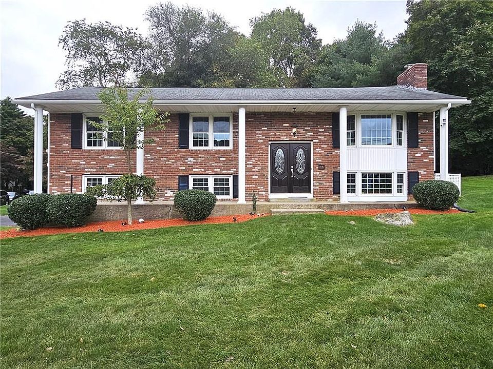 1st image of 86 Woodland St