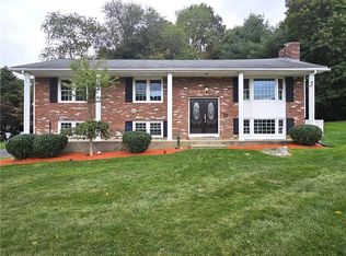 86 Woodland St, Lincoln, RI 02865