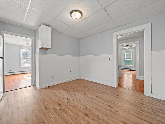 5th image of 49 Saunders Rd #1