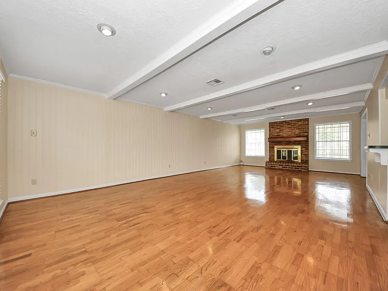 11411 Briar Forest Dr — Photo 11