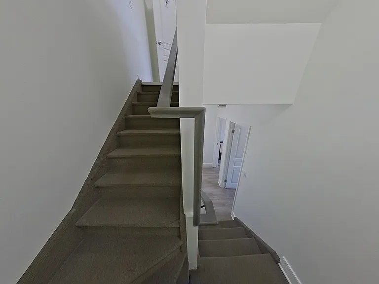 464 Frontenac St #16 — Photo 25