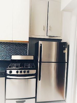 5th image of 105 E 63rd St APT 8A