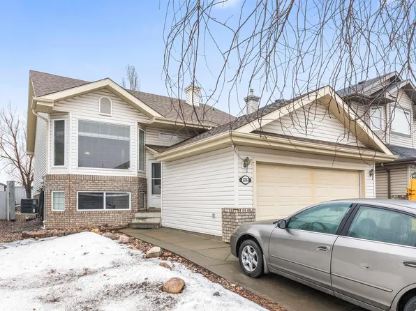 1233 Ormsby Ln NW, Edmonton, AB T5T 6R2