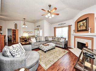 9818 Lynette Falls Dr, Houston, TX 77095