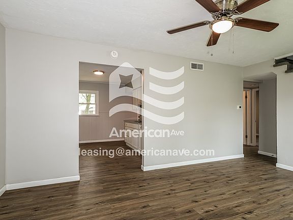 1163023_003_living_room_13716391.jpg