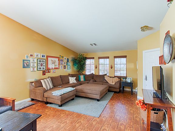 2nd image of 1601 Silver Slipper Ave