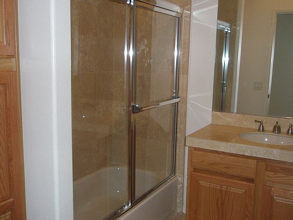 2nd image of 78861 Avenue 42 #B