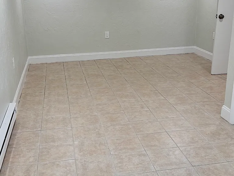 314 Proctor Ave #1B — Photo 8