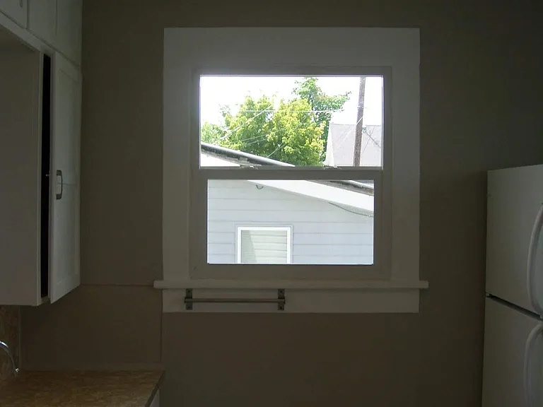 303 2nd Ave W #3 — Photo 2