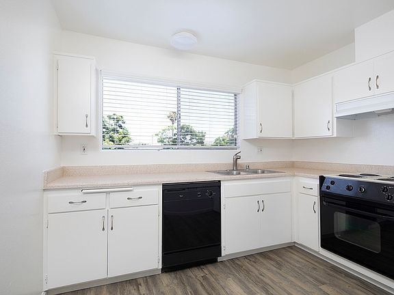 4th image of 234 W Park Ave APT 23