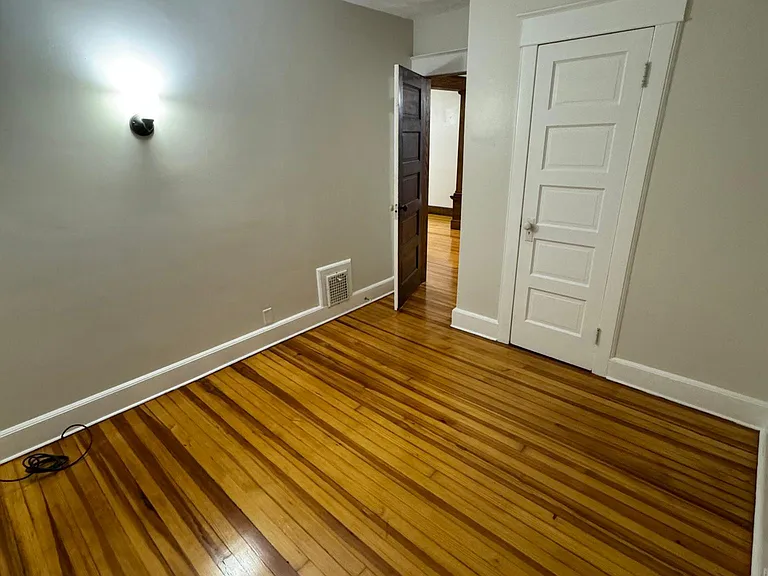9 Minden Ave #2 — Photo 11