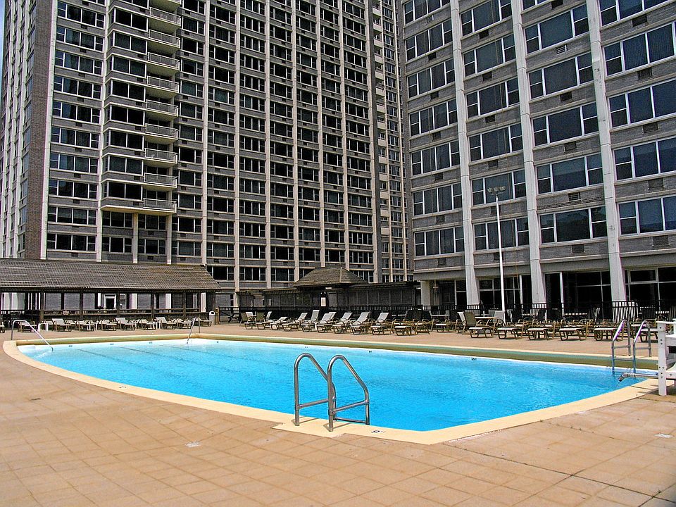 2nd image of 4250 N Marine Dr APT 1605