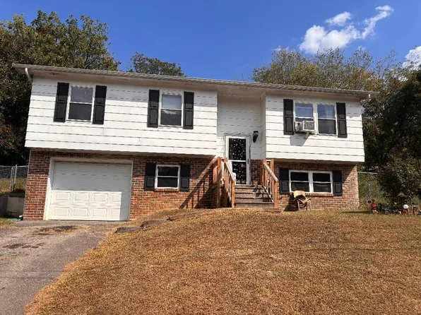 709 Leveck St, Athens, TN 37303