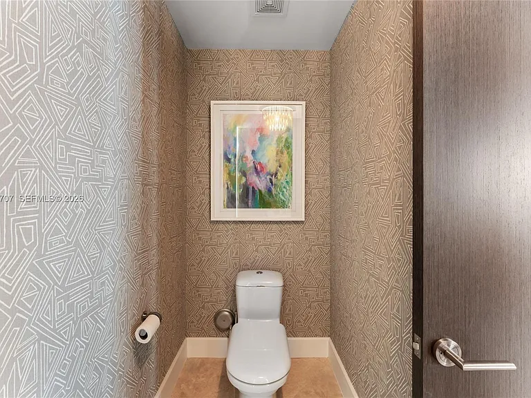5959 Collins Ave #1201 — Photo 35