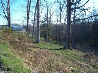 Island View Dr, Parkersburg, WV 26101