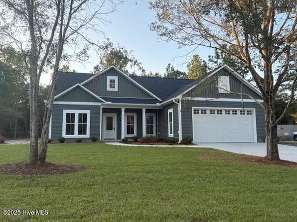 3181 Blue Banks Loop Road NE, Leland, NC 28451