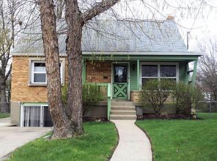 3693 Edgebrook Dr, Cincinnati, OH 45248