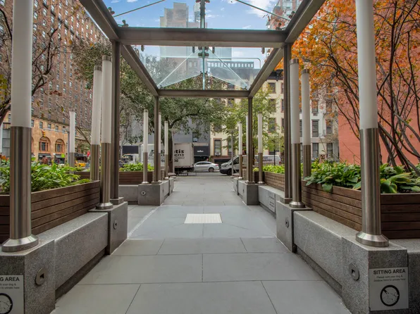 50 Lexington Avenue image 13 of 14