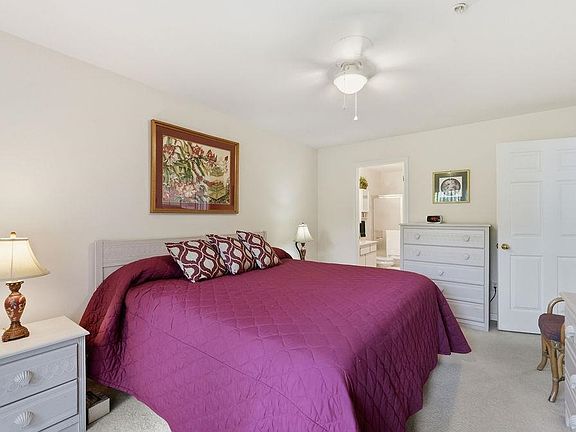 3rd image of 1278 River Oaks Dr. #10C