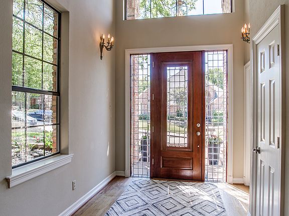 2nd image of 5709 Moss Creek Ct
