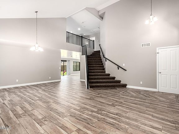 4th image of 34949 N SPUR Circle