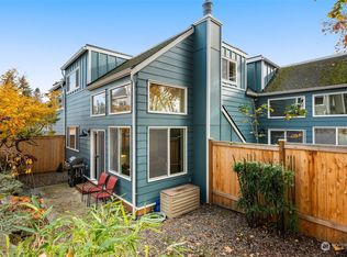 8412 26th Ave SW APT B, Seattle, WA 98106