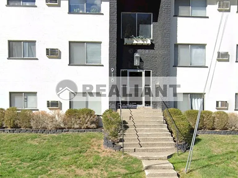 918 Highland Ave #9 — Photo 1