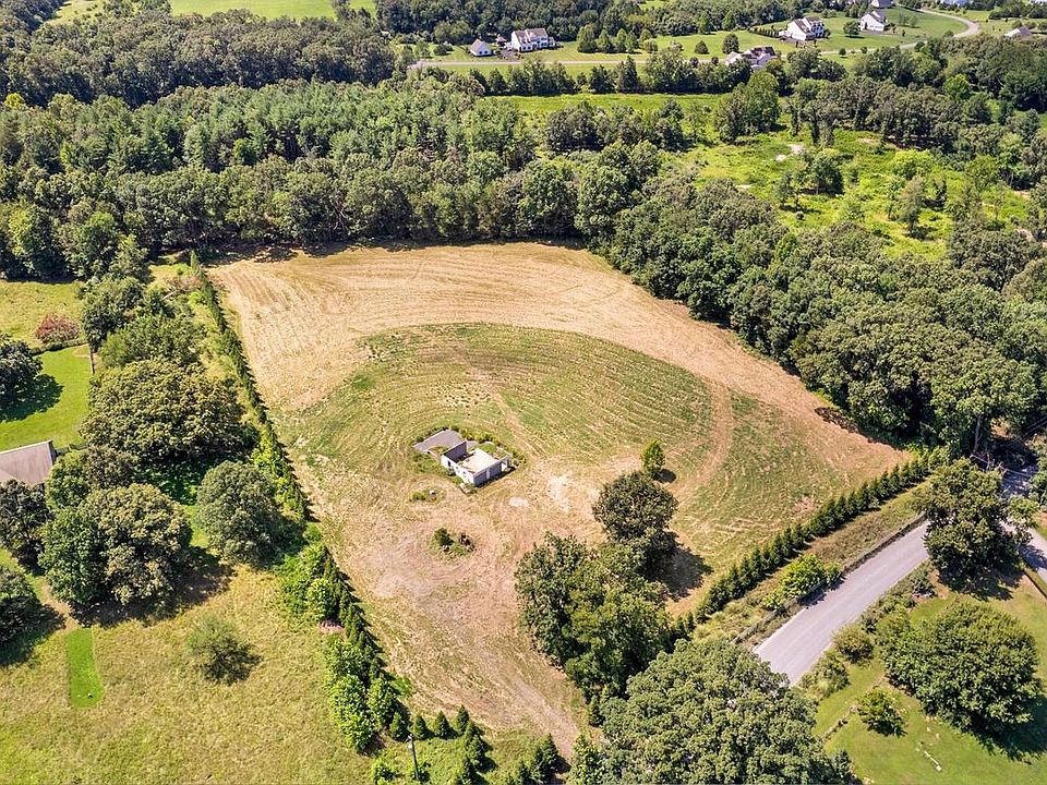 1st image of 40843 Red Hill Rd