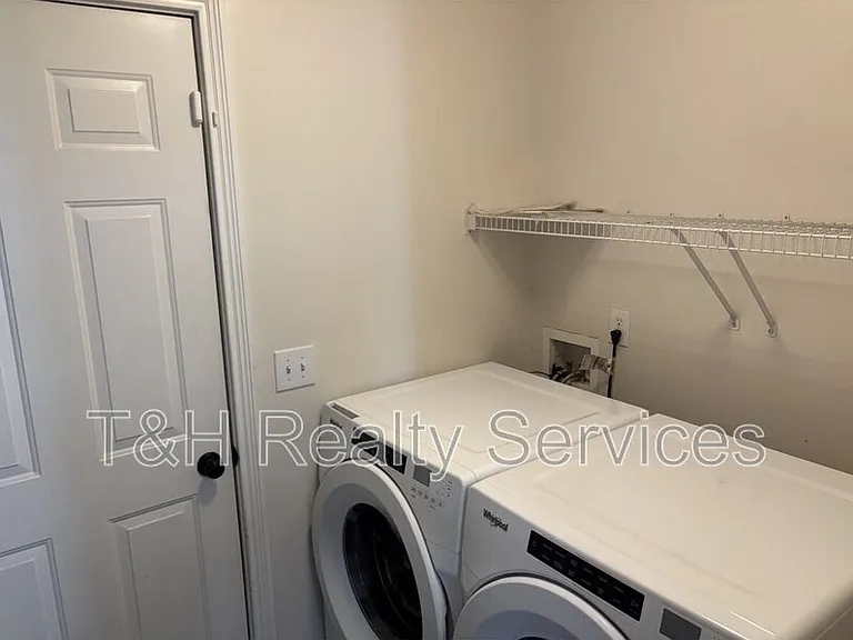 368 Firehouse Pl — Photo 22