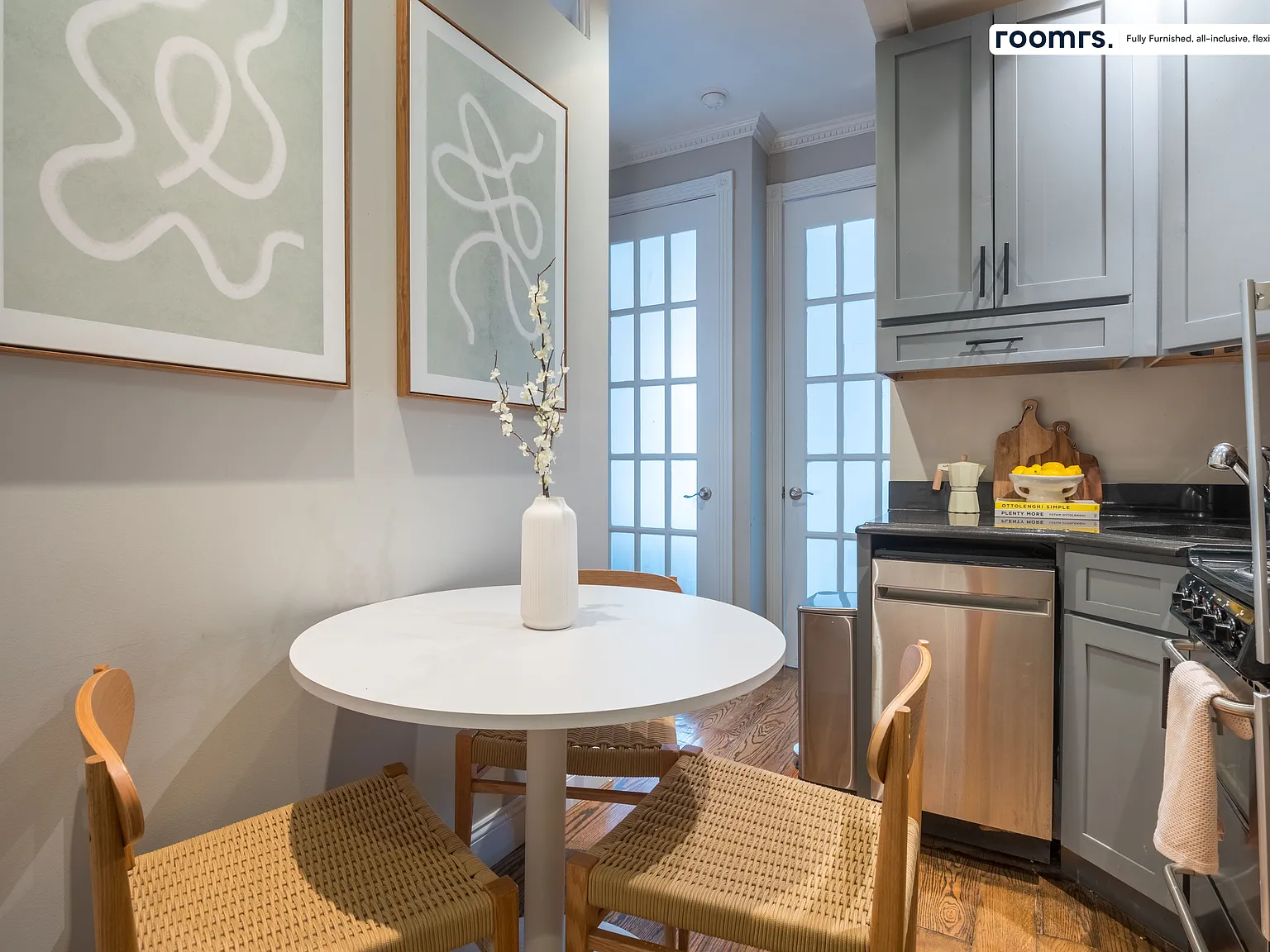 3 bed, 357 sqft, $2,251 — Photo 3