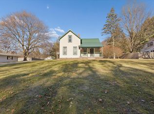 614 W South St, Greenville, MI 48838