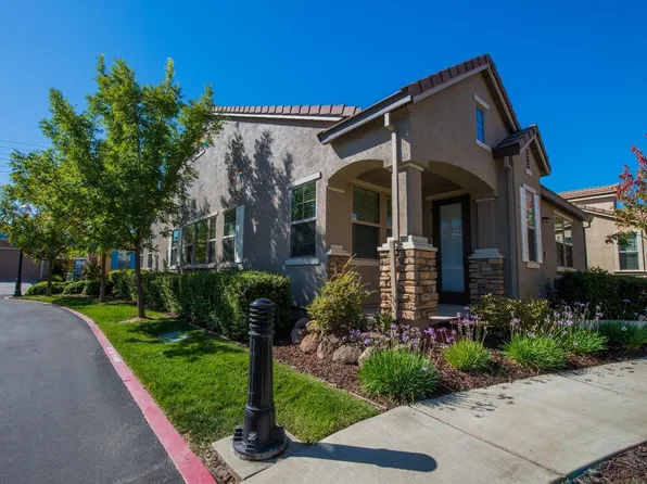 1529 Marseille Ln, Roseville, CA 95747