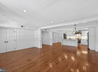 200 W Wayne Ave APT 1, Wayne, PA 19087