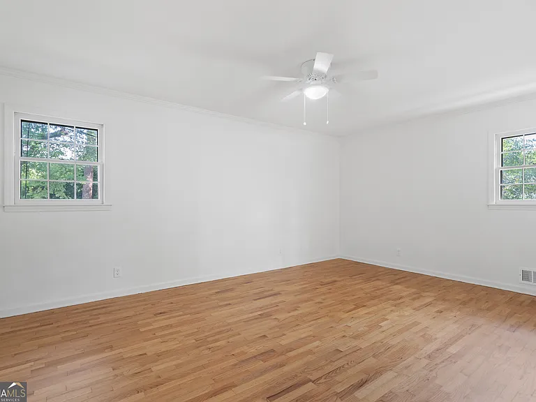 223 Brookwood Dr — Photo 27