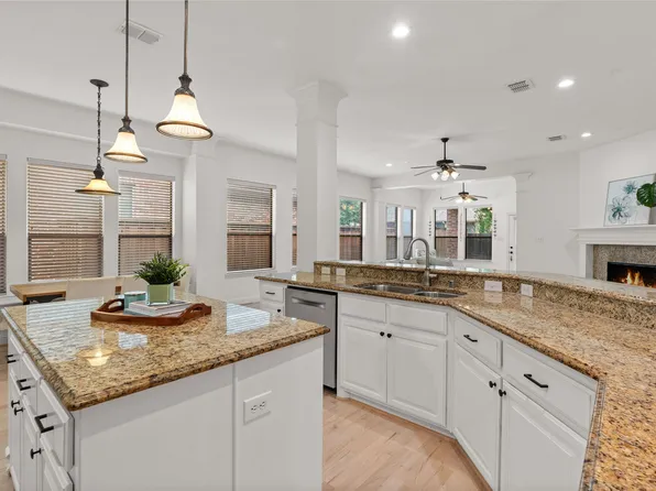 7713 Glenwood Springs Ln, McKinney, TX 75070