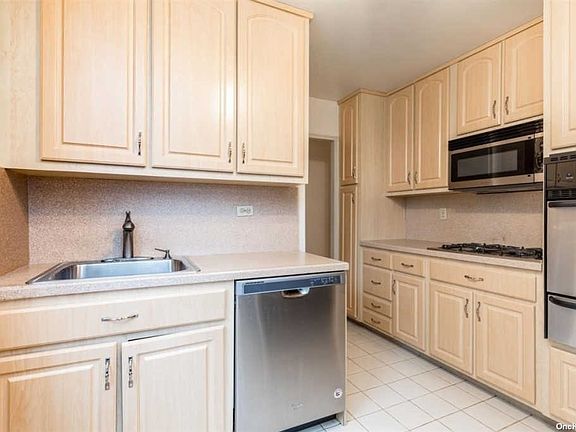 5th image of 220-55 46th Ave #5X