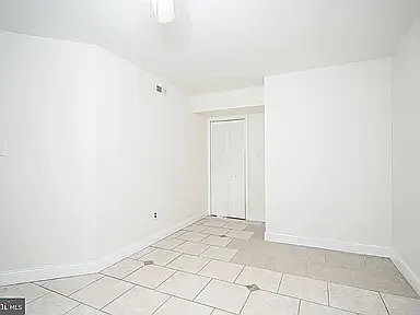 1065 Waldon Ct — Photo 15