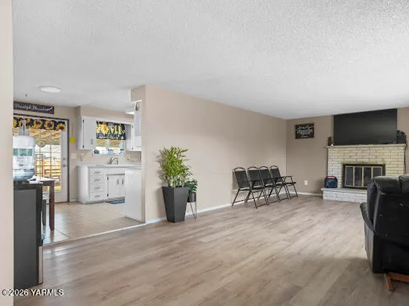 106 Sky Vista Pl, Yakima, WA 98901
