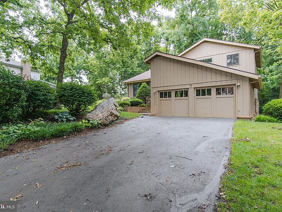 4th image of 20525 Bluebird Ave