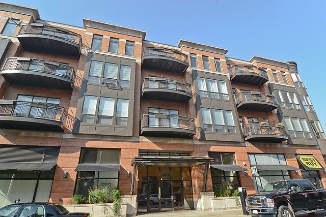 1st image of 600 W Drummond Pl #44