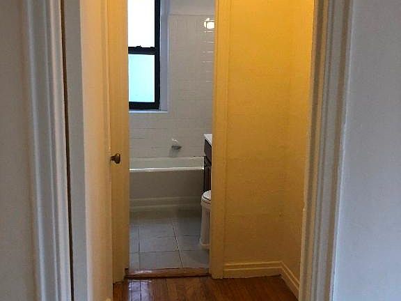 5th image of 30 Park Ter E APT 1H