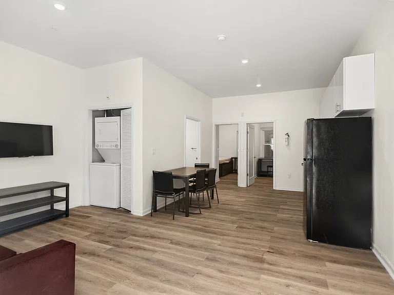 Owl's Nest Apartments — Photo 23