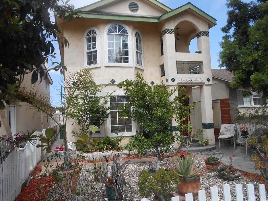 1st image of 14405 Grevillea Ave