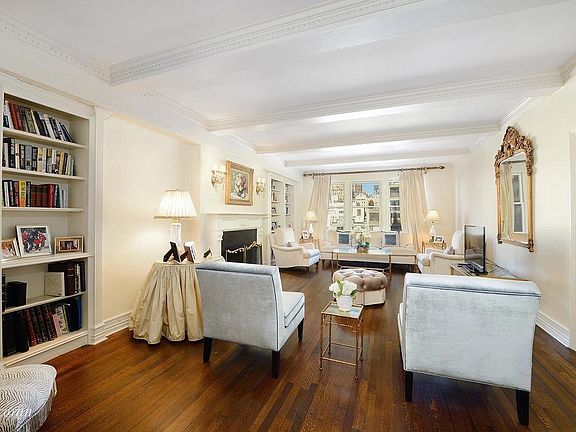 2nd image of 333 E 68th St APT 9B