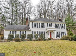 6330 Youngs Branch Dr, Fairfax Station, VA 22039